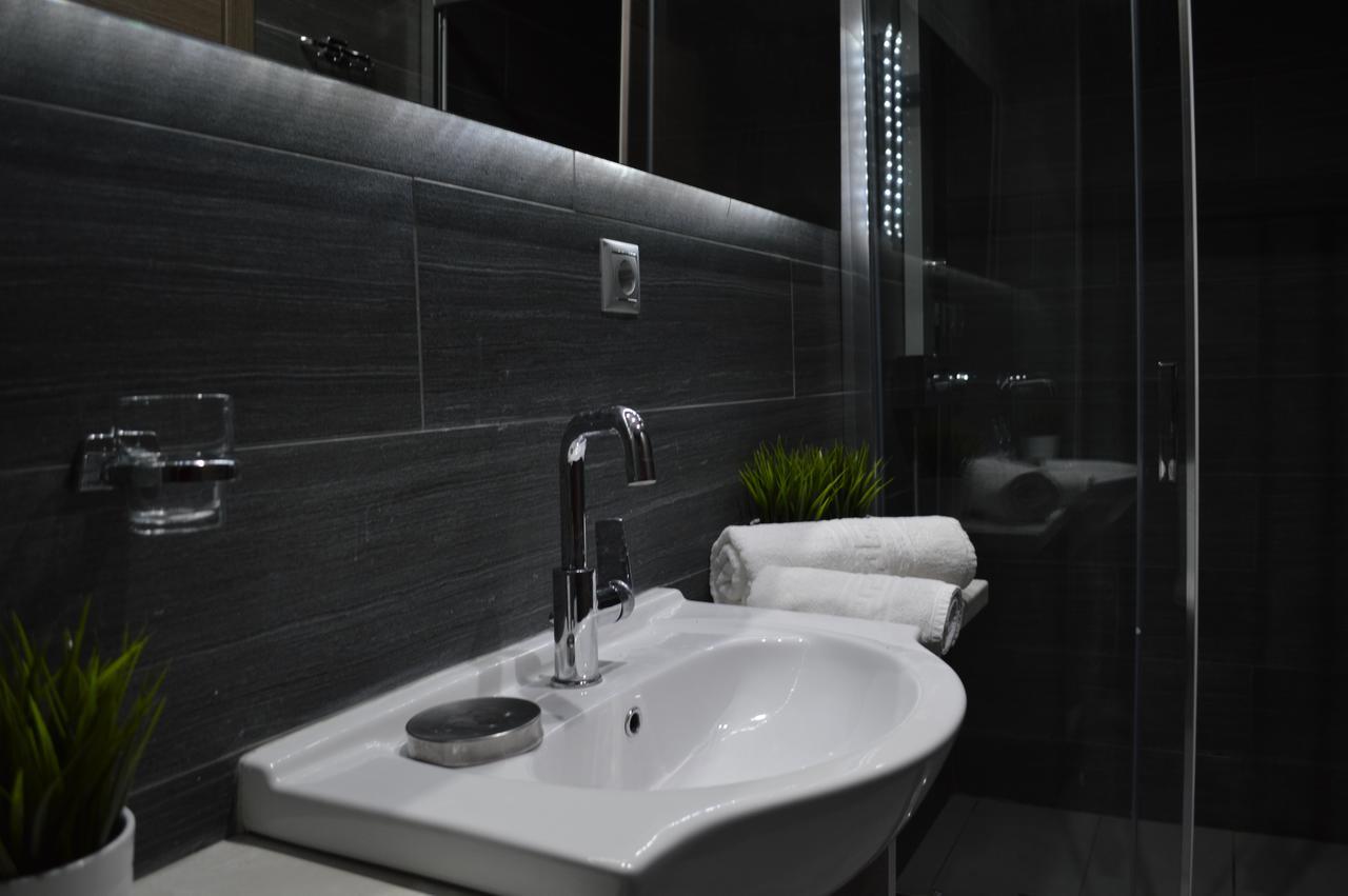 Aqua Luxury Villas Néa Poteídaia Eksteriør bilde