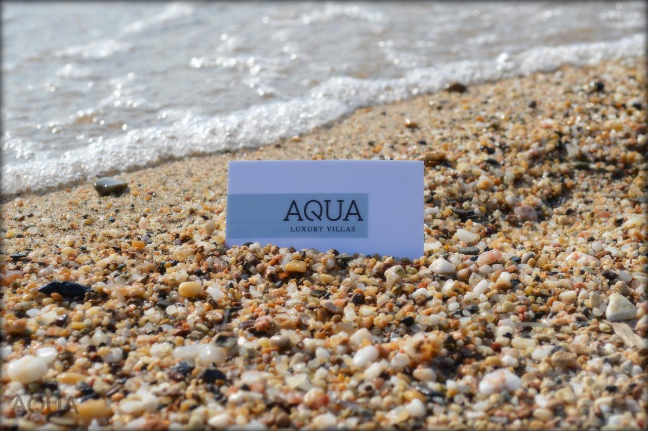 Aqua Luxury Villas Néa Poteídaia Eksteriør bilde