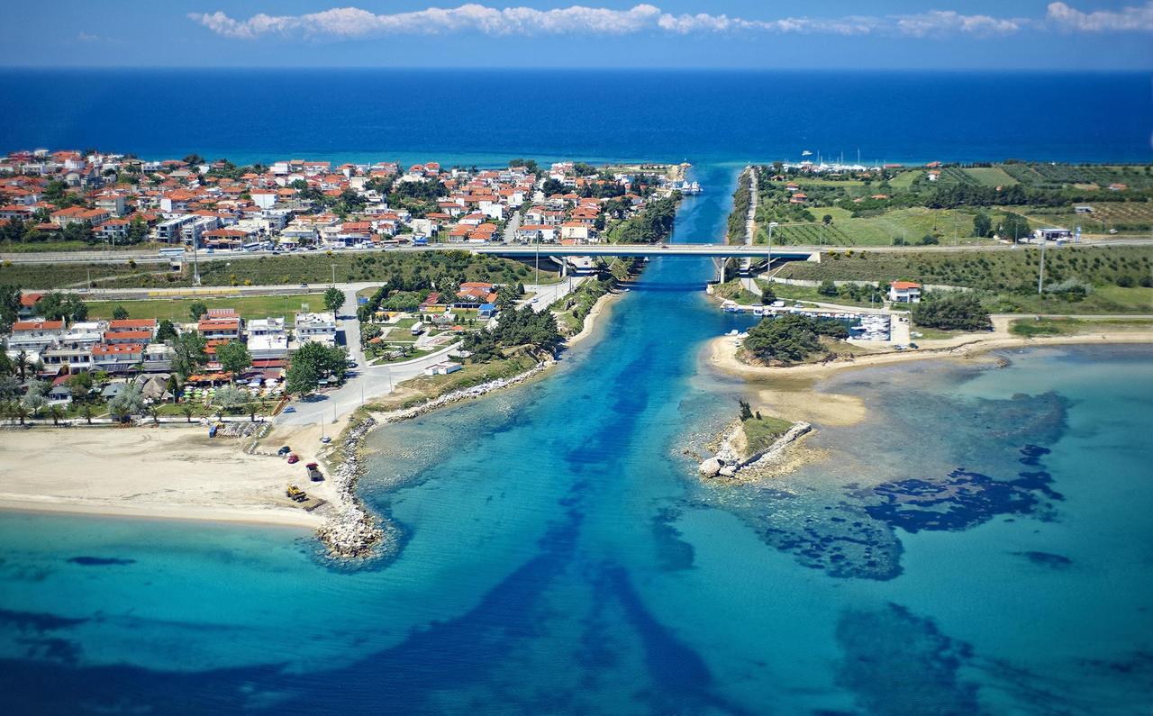 Aqua Luxury Villas Néa Poteídaia Eksteriør bilde