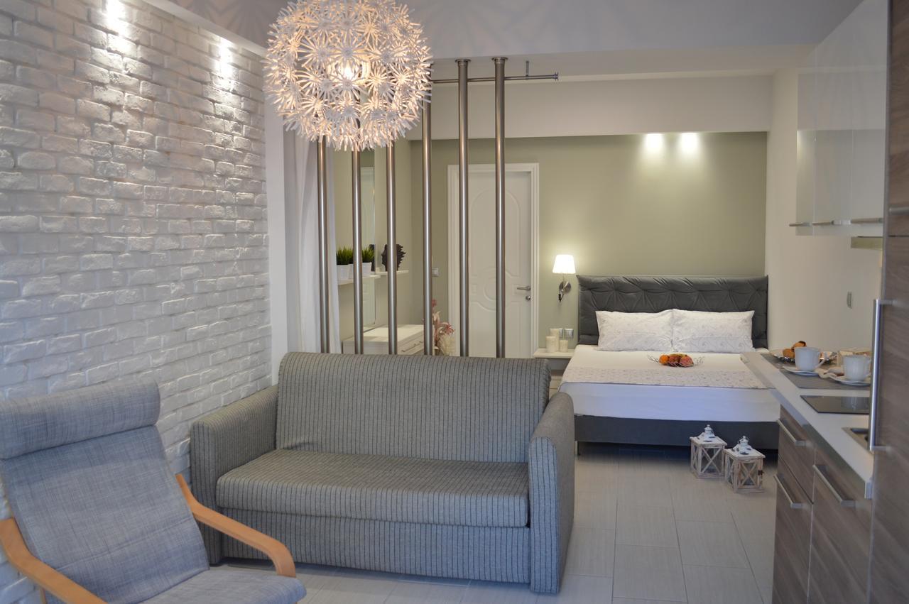 Aqua Luxury Villas Néa Poteídaia Eksteriør bilde