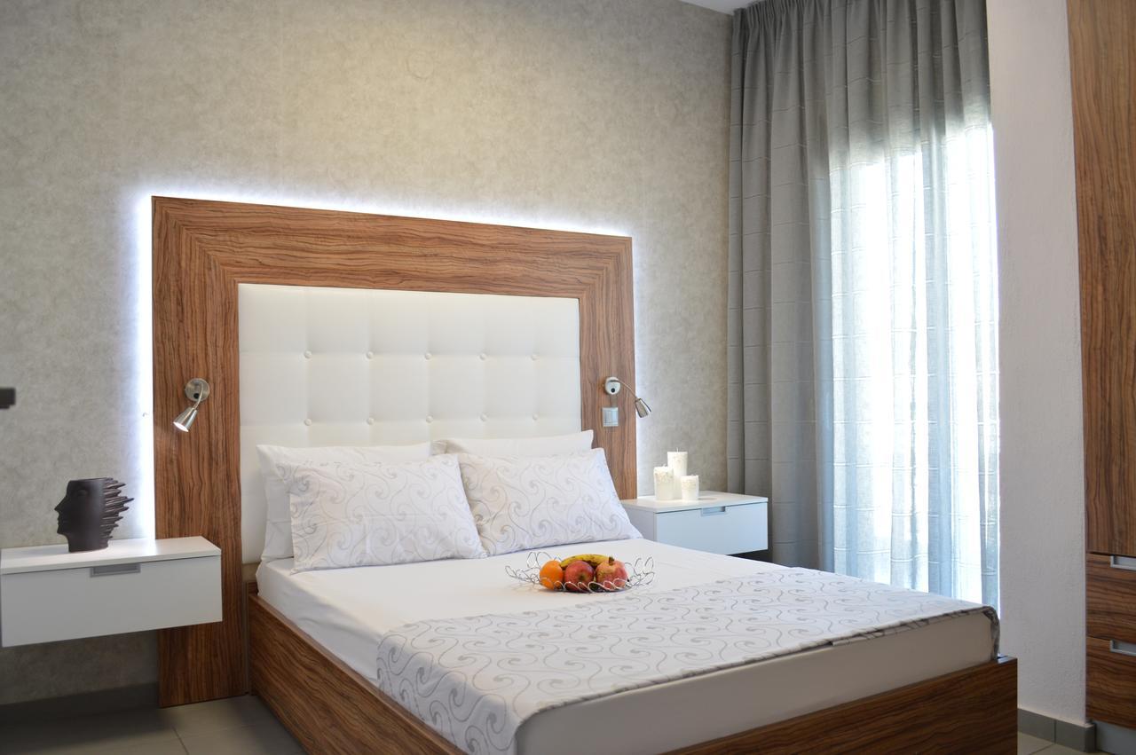 Aqua Luxury Villas Néa Poteídaia Eksteriør bilde